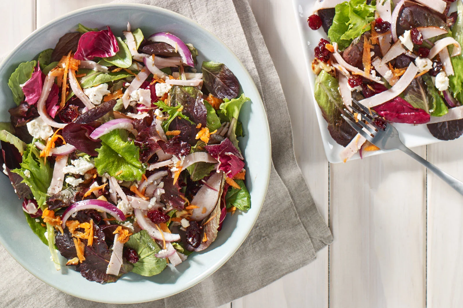 Salade à  la dinde, aux cranberries et à  la feta