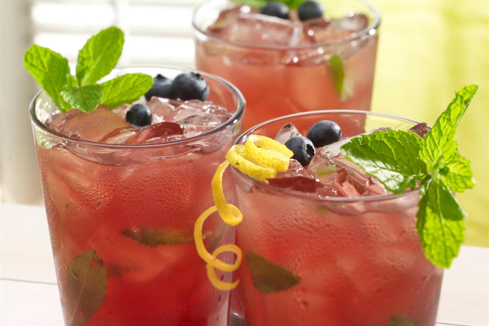 Blueberry-Mint Lemonade