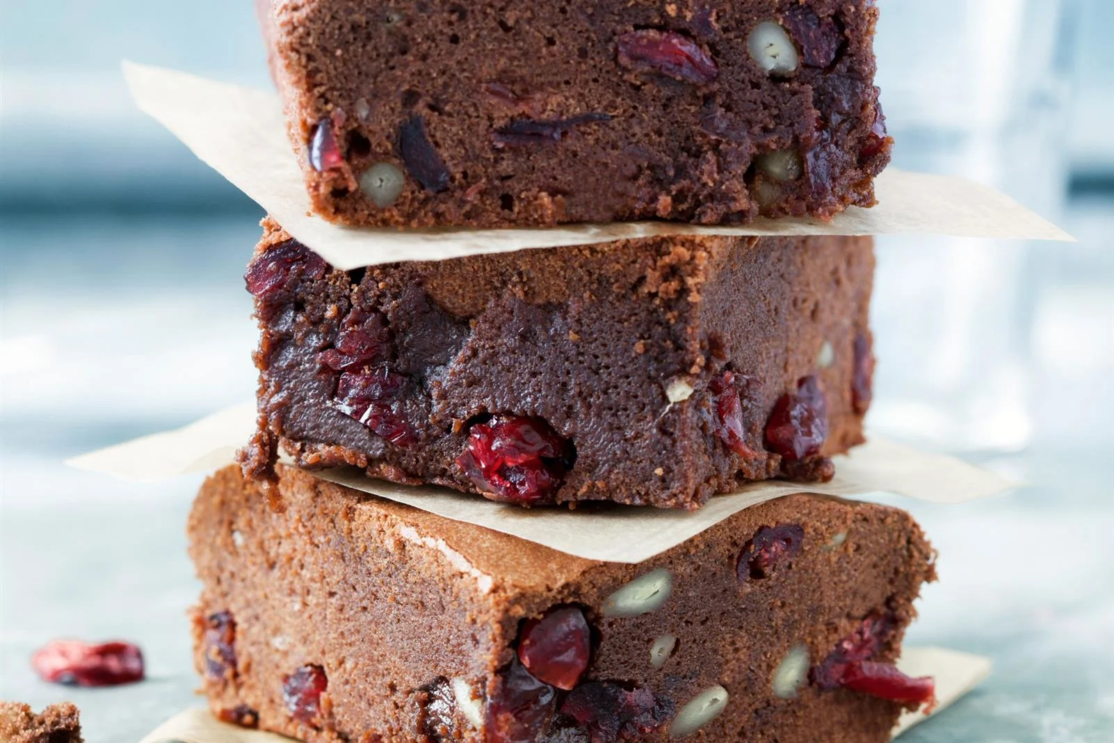 Brownie aux cranberries et pignons